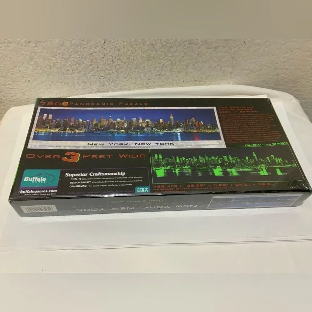 New York City Panoramic Puzzle 750 Pieces Glow in the Dark Over 3 Feet Wide
